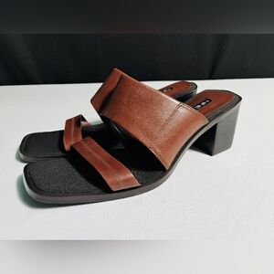 Nine West " Tracy" Sz 9.5 M Brown Leather Heeled Sandal Shoes